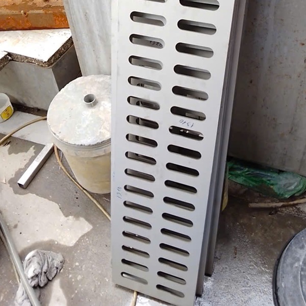 Mẫu thoát nước sàn inox khoet lỗ