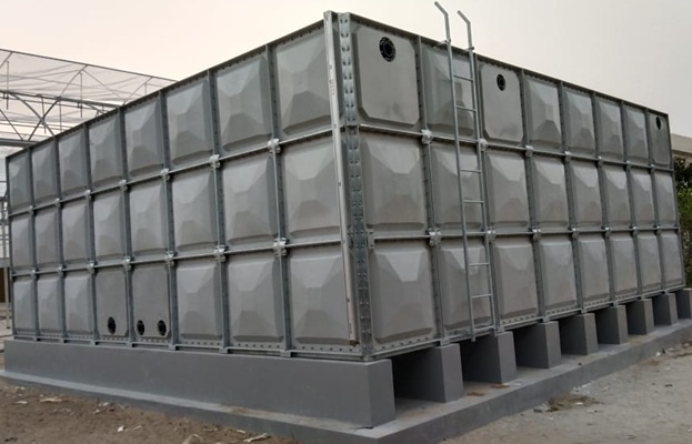 Bể ngầm inox chia ngăn chứa nước thải thiết kế thông minh, vật liệu inox 304 chống ăn mòn, dễ vệ sinh và lắp đặt.